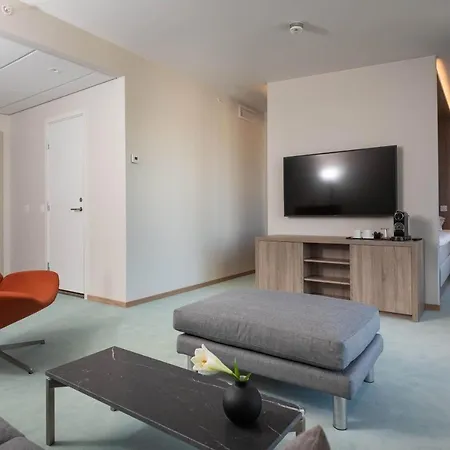 Hotel Thon Partner Parken 4*