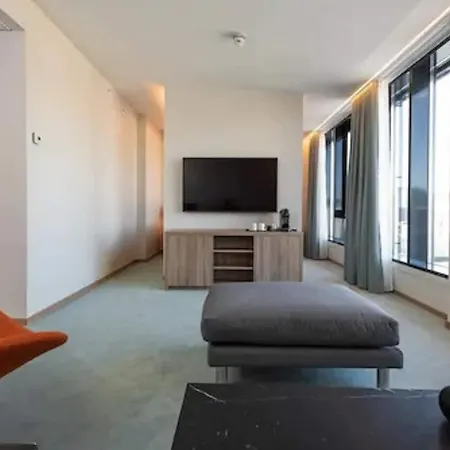 Hotel Thon Partner Parken 4*