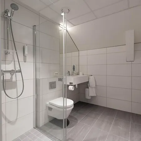 Hotel Thon Partner Parken 4*